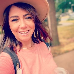 Meet your Posher, Nicole